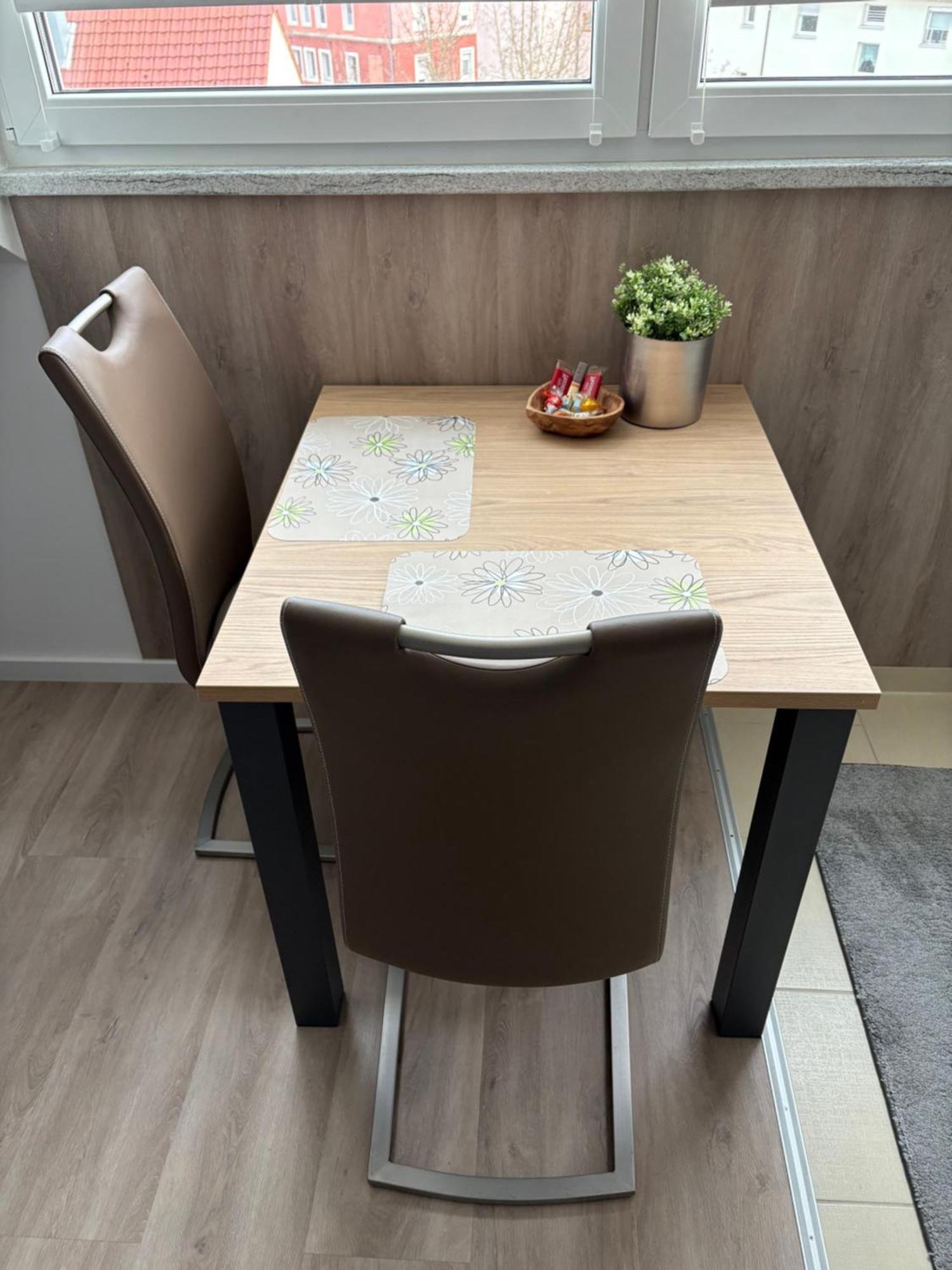 Grosse Gemuetliche Ferienwohnung Mit Klimaanlage, Parkplatz Inklusive Top ! Фюрт Екстер'єр фото